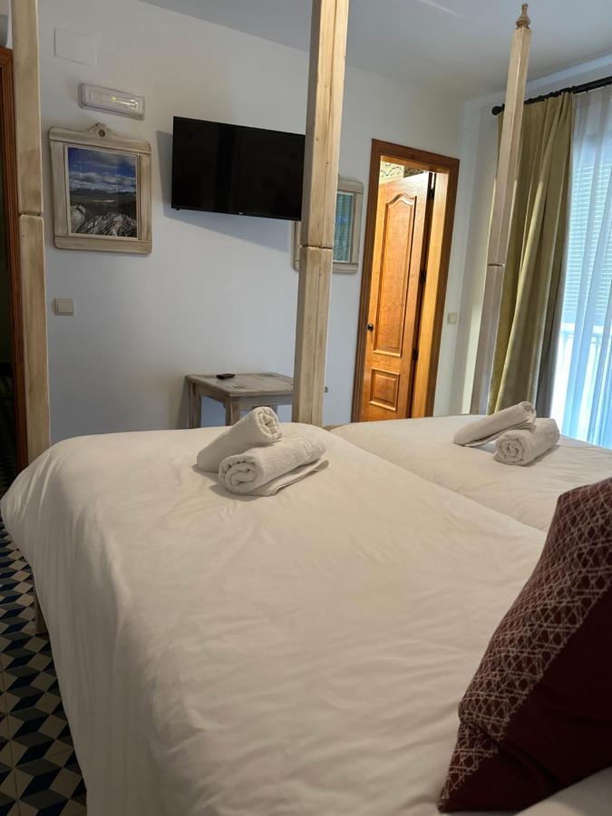 Hostal Moon Tolox Ngoại thất bức ảnh