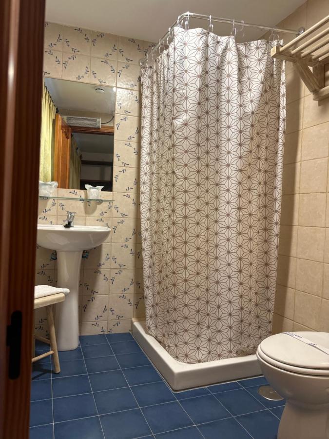 Hostal Moon Tolox Ngoại thất bức ảnh